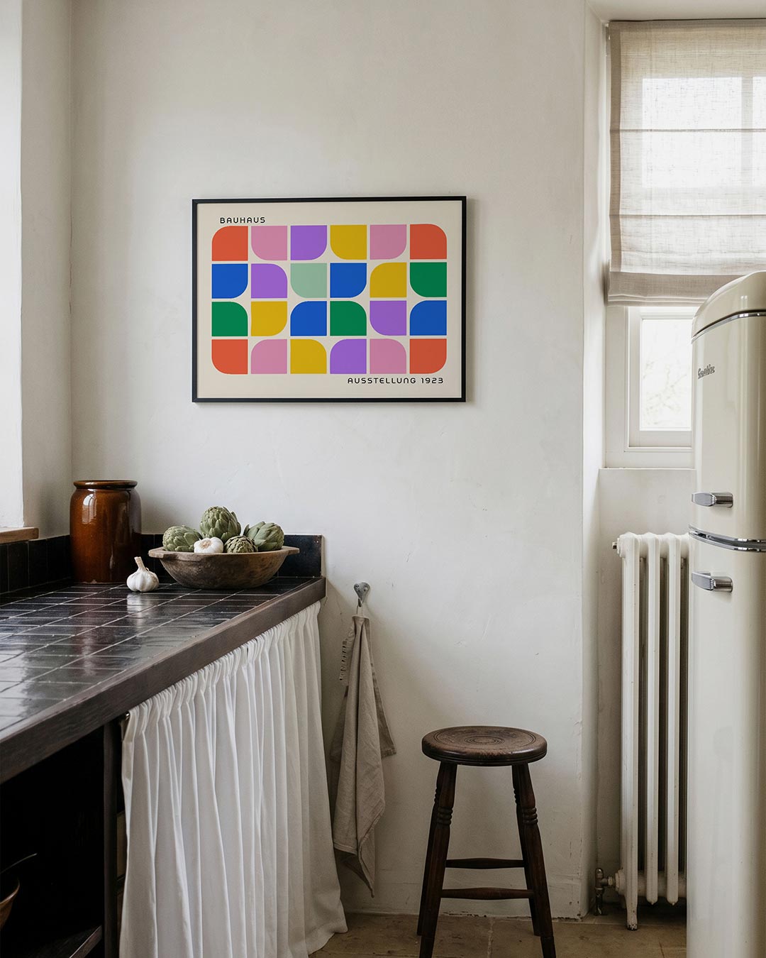 Vormritme en kleur – geometrische poster in Bauhaus-stijl van WallArtistic
