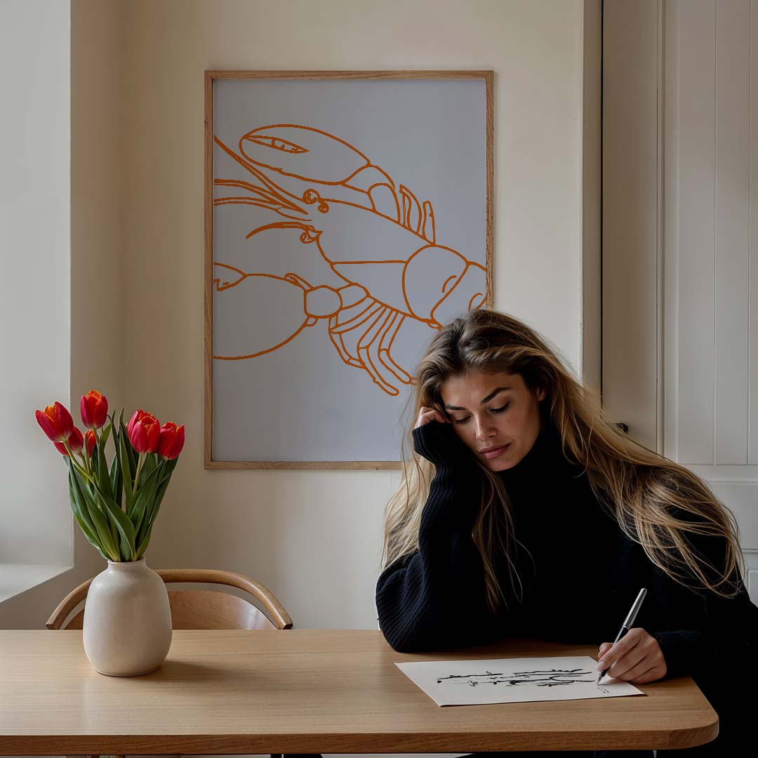 Stijlvolle Oranje Kreeftenlijntekening – culinaire wandkunst als portret poster