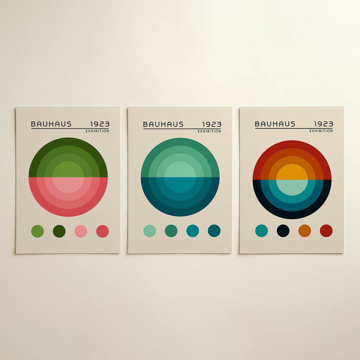 Cirkelharmonie posterset – detailweergave – deze posterset in drie delen toont een grote cirkel in groen en roze tinten, met