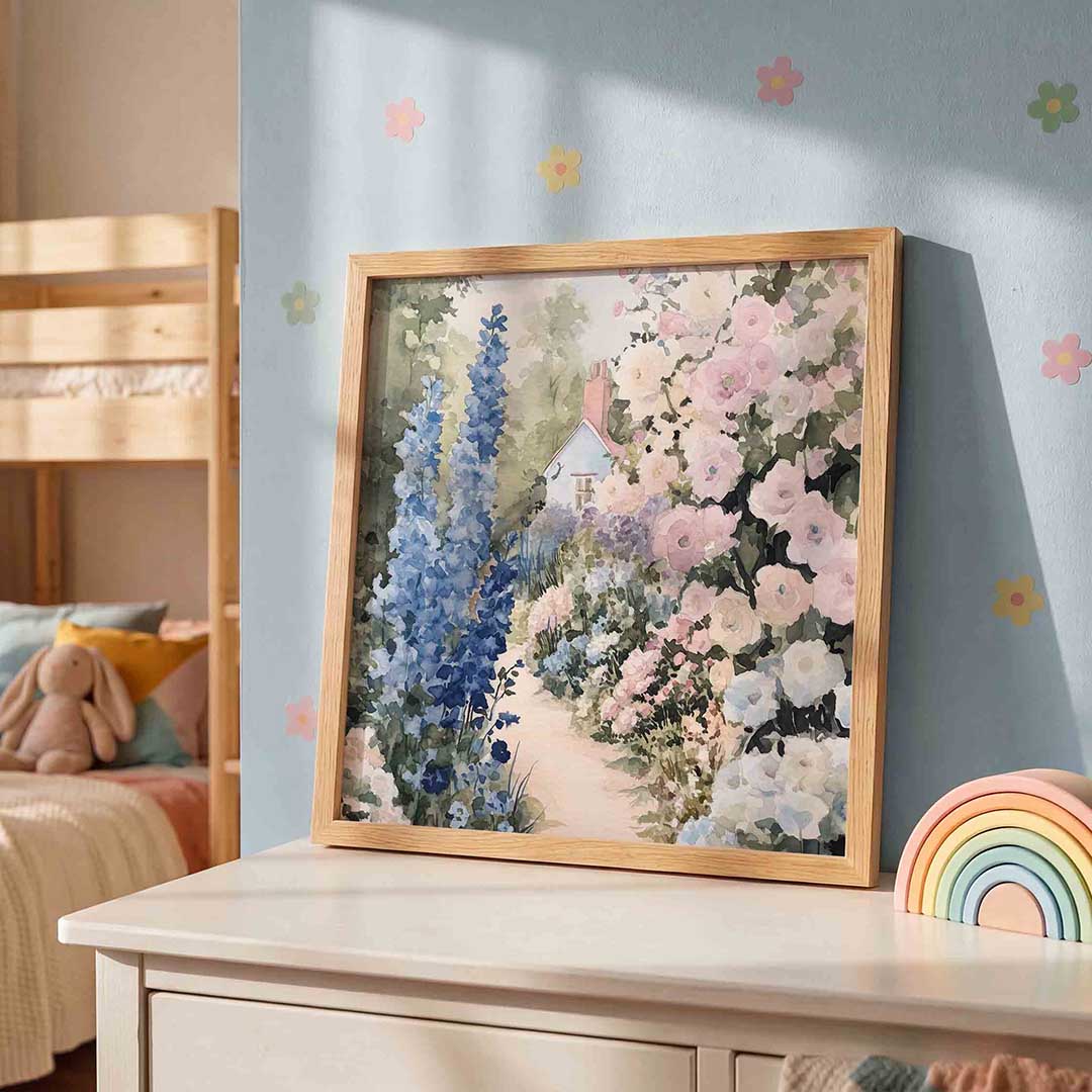 Bloementuin en huisje – speelse wandkunst als vierkante kinderposter