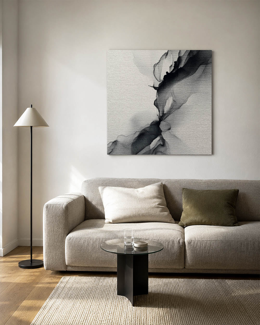 Vloeiende lijnen kunstwerk – vierkante wanddecoratie – dit kunstwerk toont vloeiende, donkere lijnen die zich sierlijk over