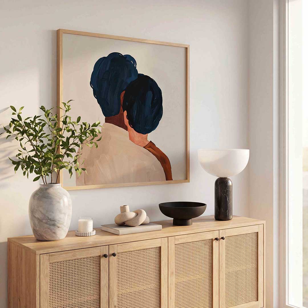 Twee figuren met blauwe kapsels – kunst en design poster in vierkant formaat